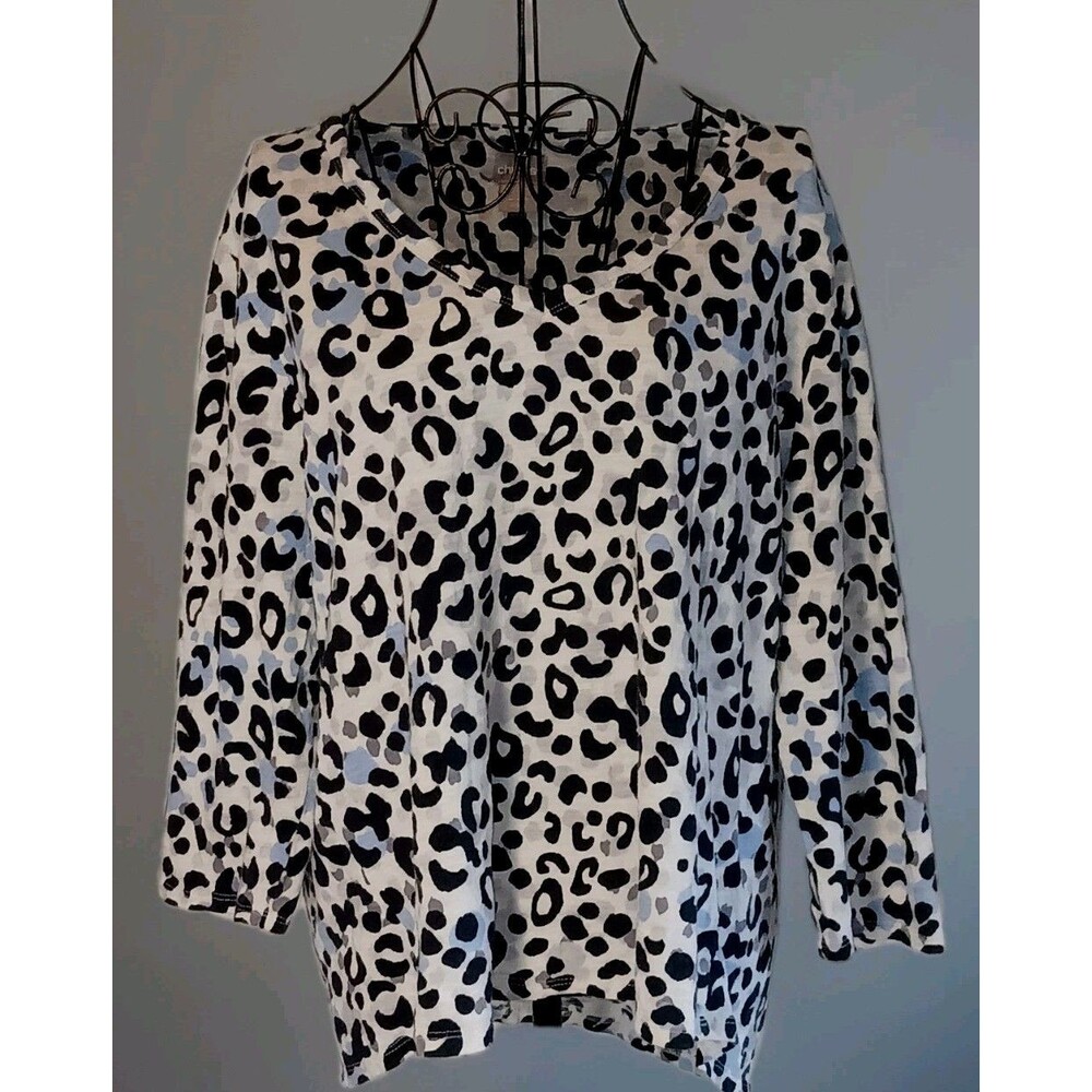 Chicos Animal Print Knit Top Sz 3 = XL Pullover Black White Blue 3/4 Sleeves